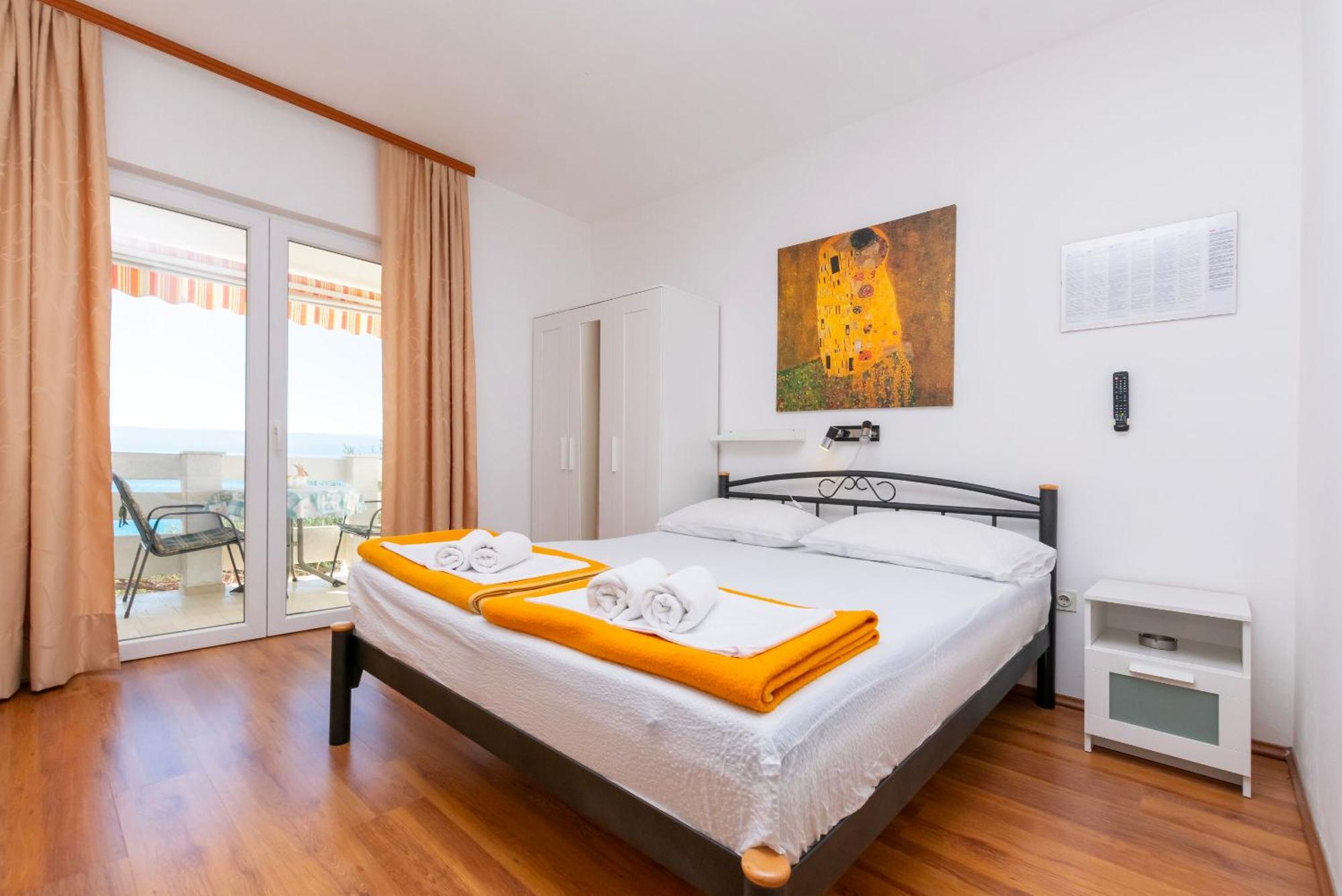 Apartments Ivo - Sea View; Pisak Exterior foto
