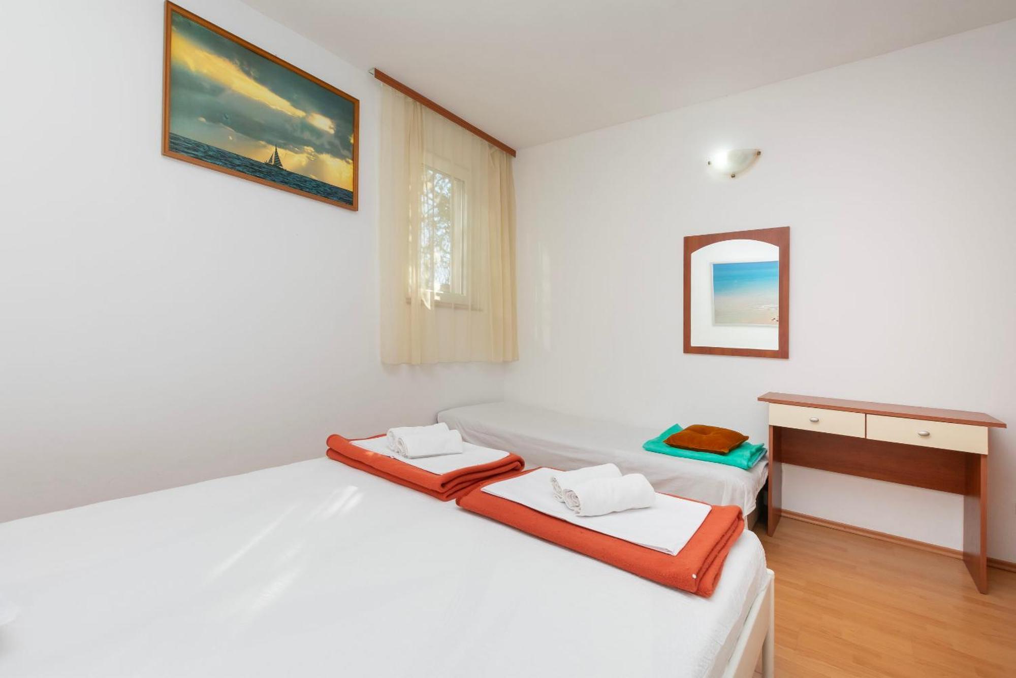Apartments Ivo - Sea View; Pisak Exterior foto